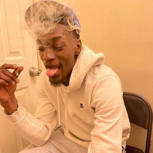 Meet your Posher, Nicholas